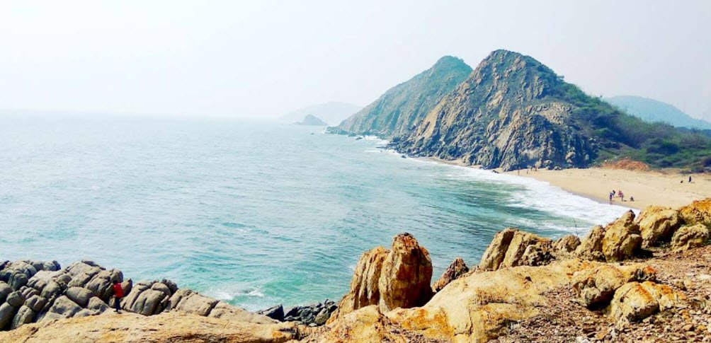 Gangavaram Beach, Visakhapatnam, Andhra Pradesh - Vushii.com